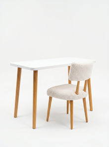 Space-Saving Desk