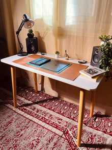 Space-Saving Desk
