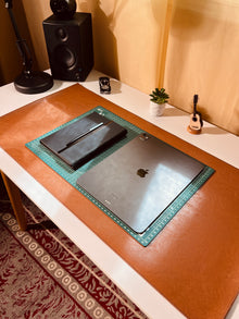 Space-Saving Desk