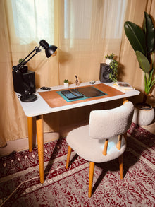 Space-Saving Desk